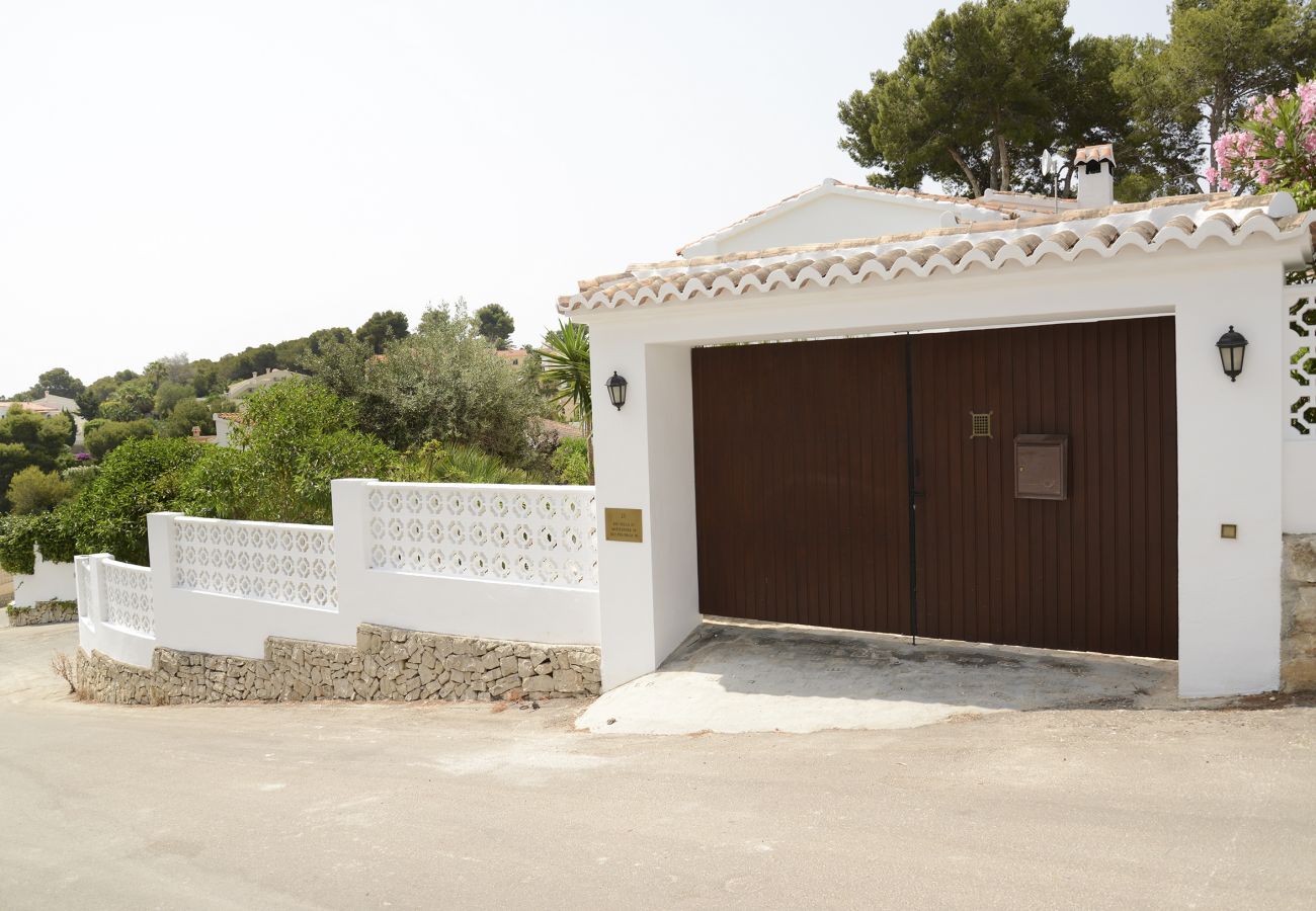 Villa in Moraira - OLGA - Einladende und geschmackvolle Villa mit privatem Pool und kostenlosem WLAN für 7 Personen.