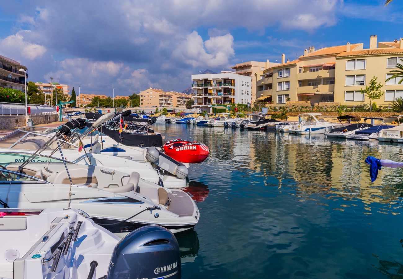 Ferienwohnung in Javea - Oasis Club II Triplex Apartment, Pool, Terrassen und 5 Minuten vom Strand