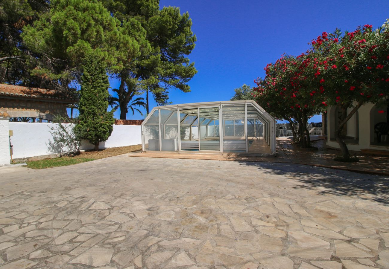 Villa in Denia - Villa in Las Rotas am Strand