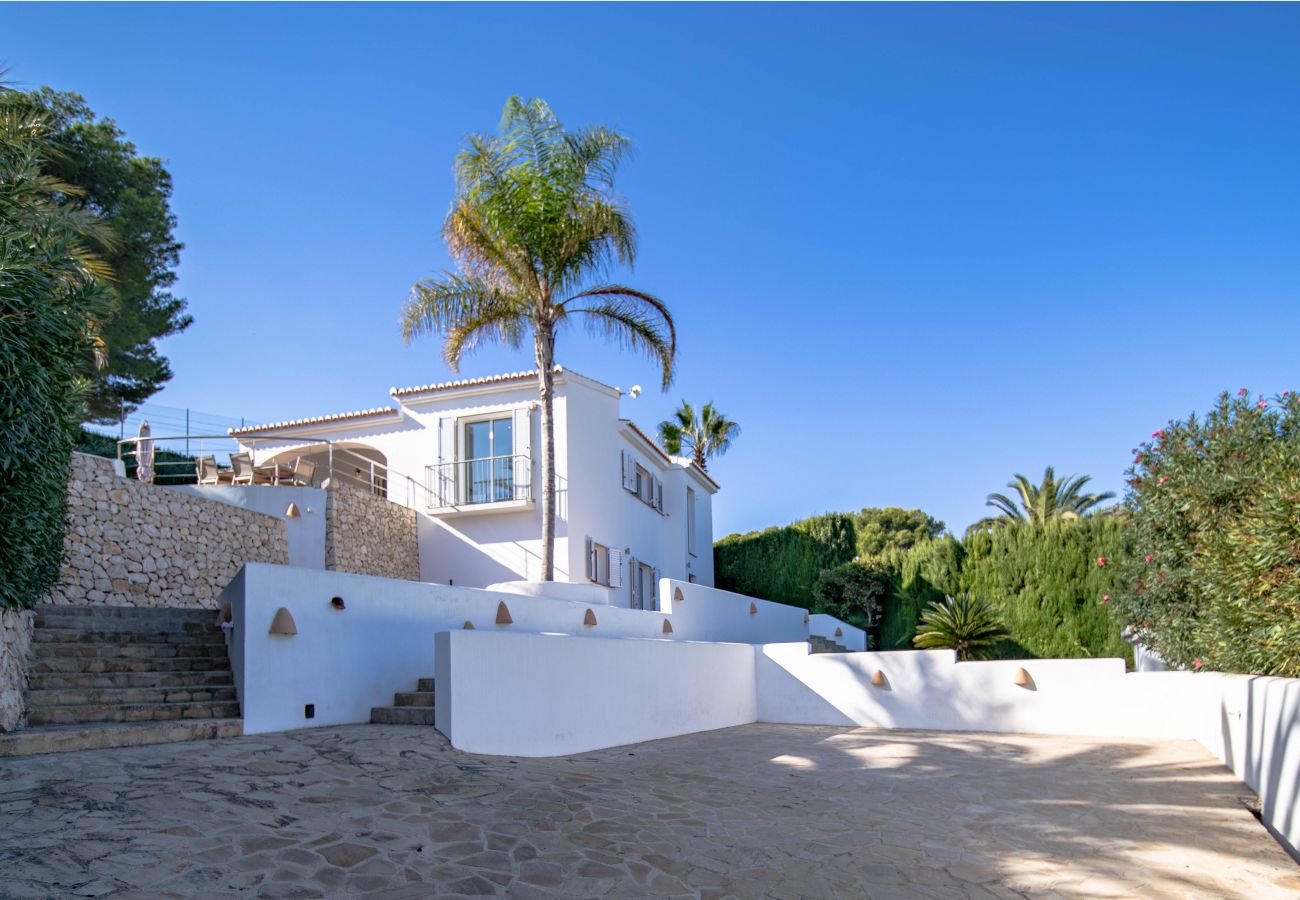 Villa in Benissa - LA PERLITA, schöne Villa für 6 Personen, mit Meerblick an der Küste von Benissa, privatem Pool und kostenlosem WLAN.