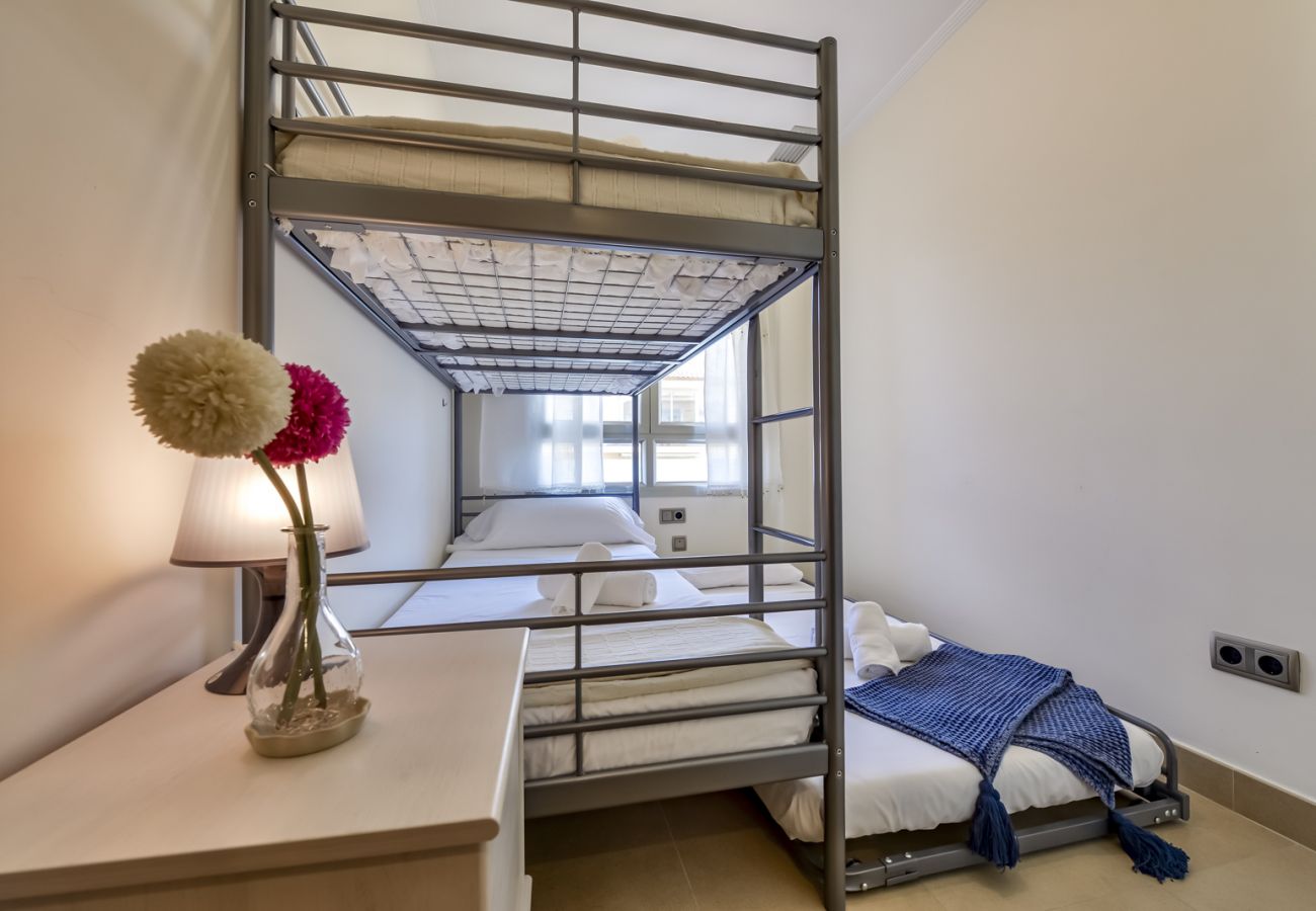 Ferienwohnung in Moraira - MARJALETA, Schönes Appartement im Zentrum von Moraira für 4 pax kostenloses Wifi.