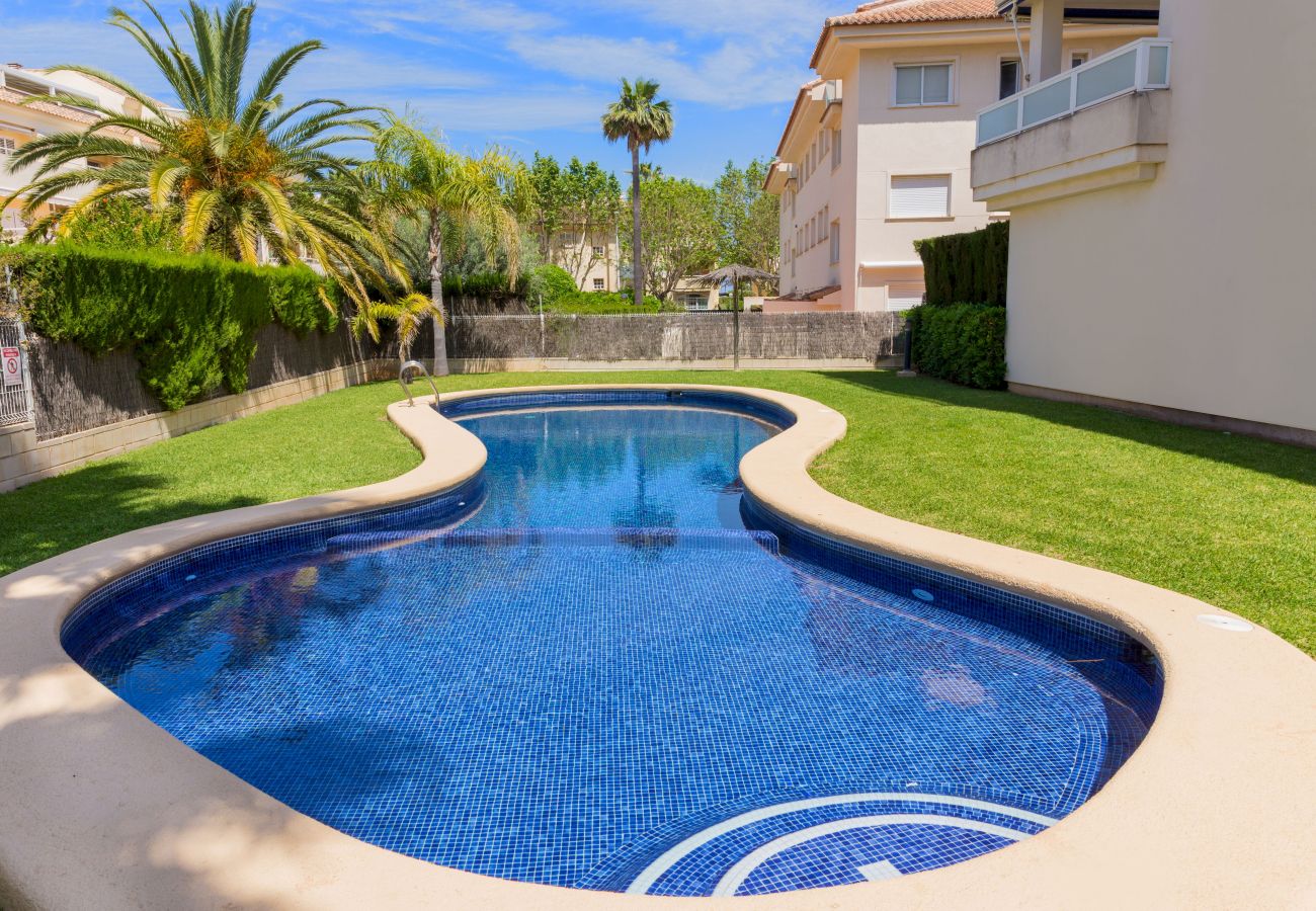 Ferienwohnung in Javea - Bahia de Javea Apartment Montañar, mit Sonnenterrasse und Gemeinschaftspool