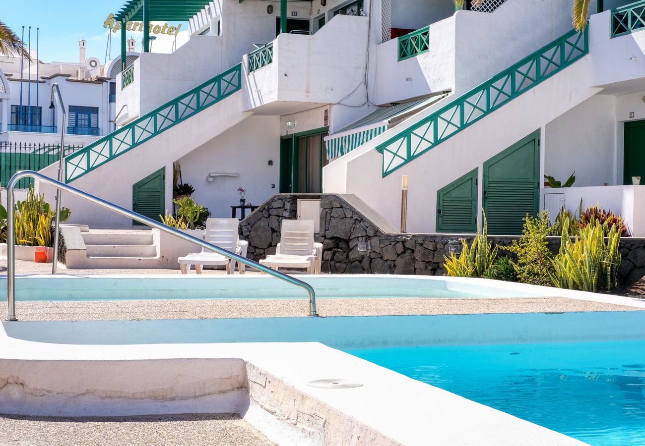 Ferienwohnung in Puerto del Carmen - Chez Carmen - Gemütliches und moderne Haus mit Meerblick, Pool und Glasfaser