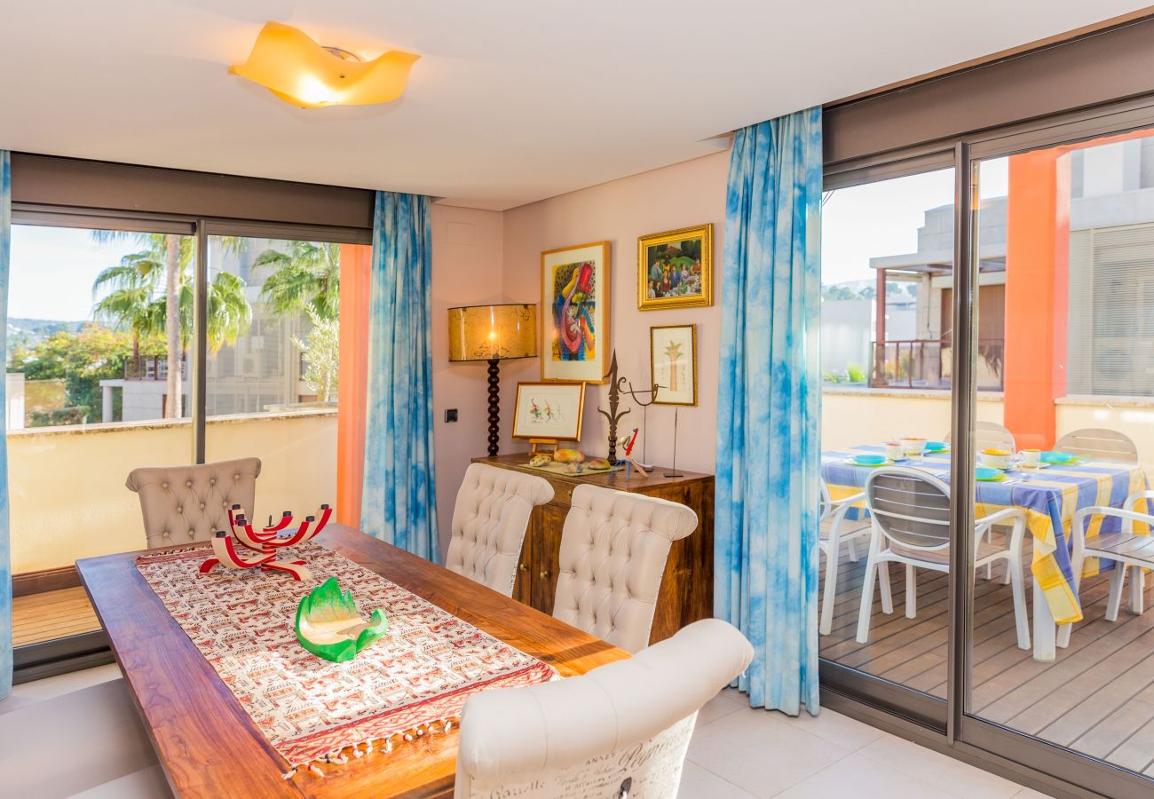 Ferienwohnung in Javea - Albamar Apartment Javea Arenal, mit großen Terrassen, Solarium, Klimaanlage und Gemeinschaftspool