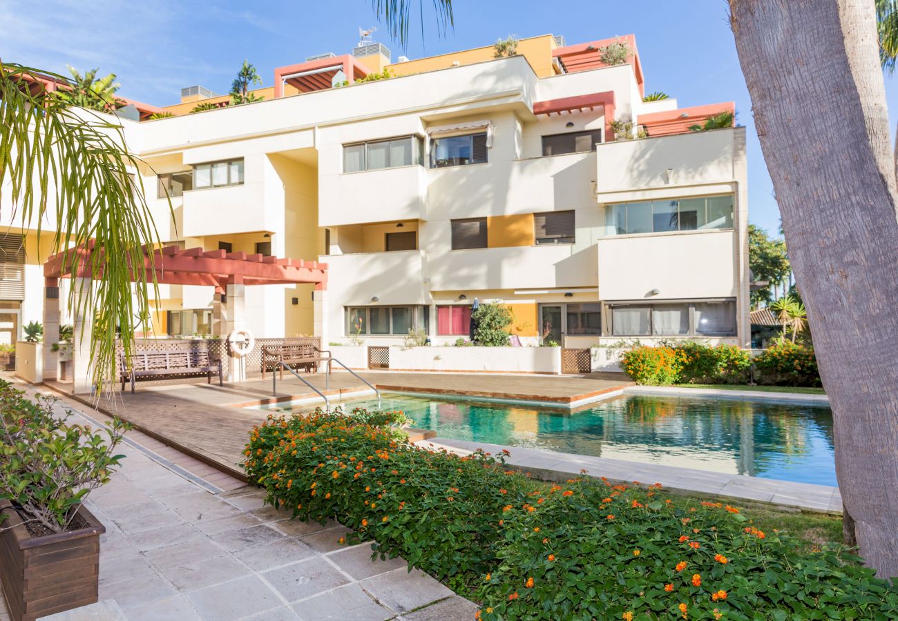 Ferienwohnung in Javea - Albamar Apartment Javea Arenal, mit großen Terrassen, Solarium, Klimaanlage und Gemeinschaftspool