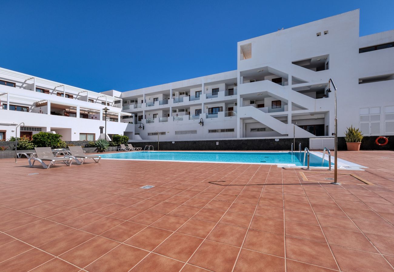 Ferienhaus in Costa Teguise - Casa Elin, Gemeinschaftspool, schnelles WLAN und ruhiger Ort