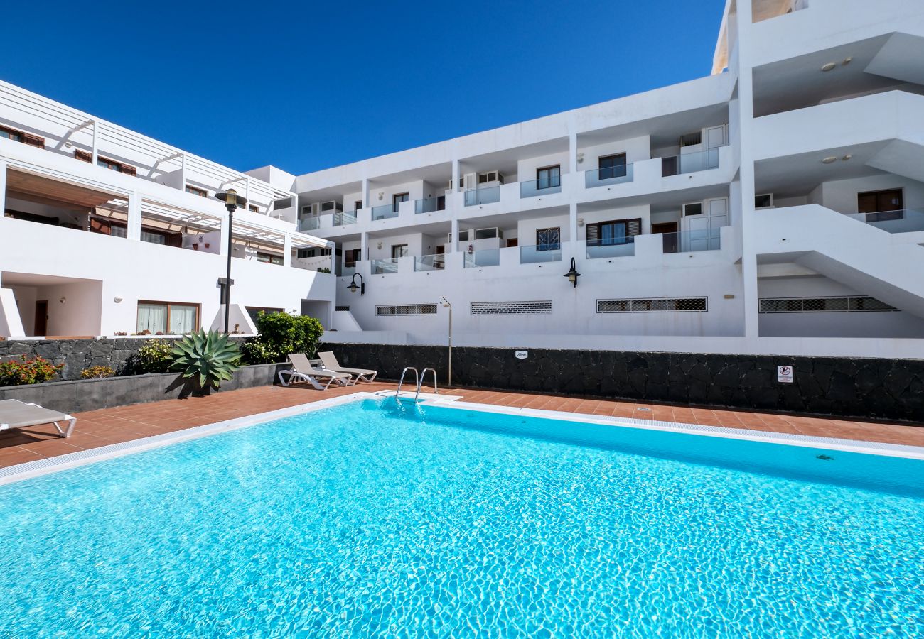 Ferienhaus in Costa Teguise - Casa Elin, Gemeinschaftspool, schnelles WLAN und ruhiger Ort