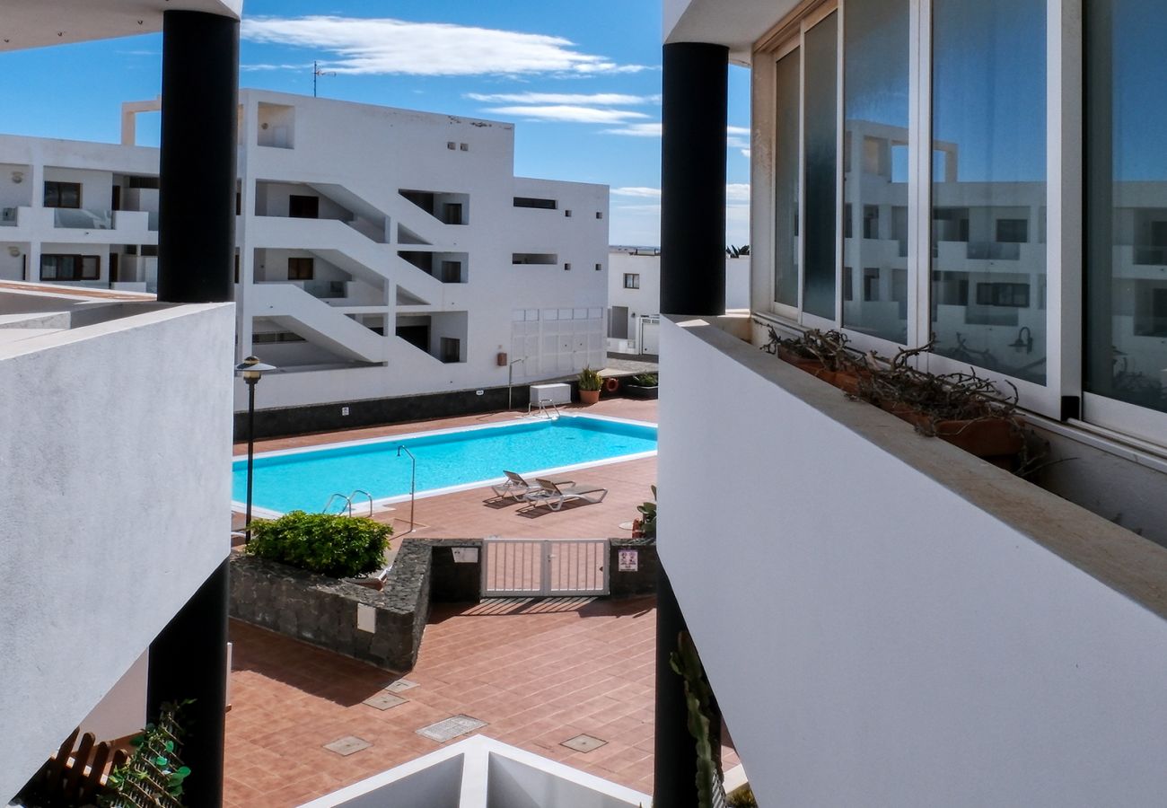 Ferienhaus in Costa Teguise - Casa Elin, Gemeinschaftspool, schnelles WLAN und ruhiger Ort