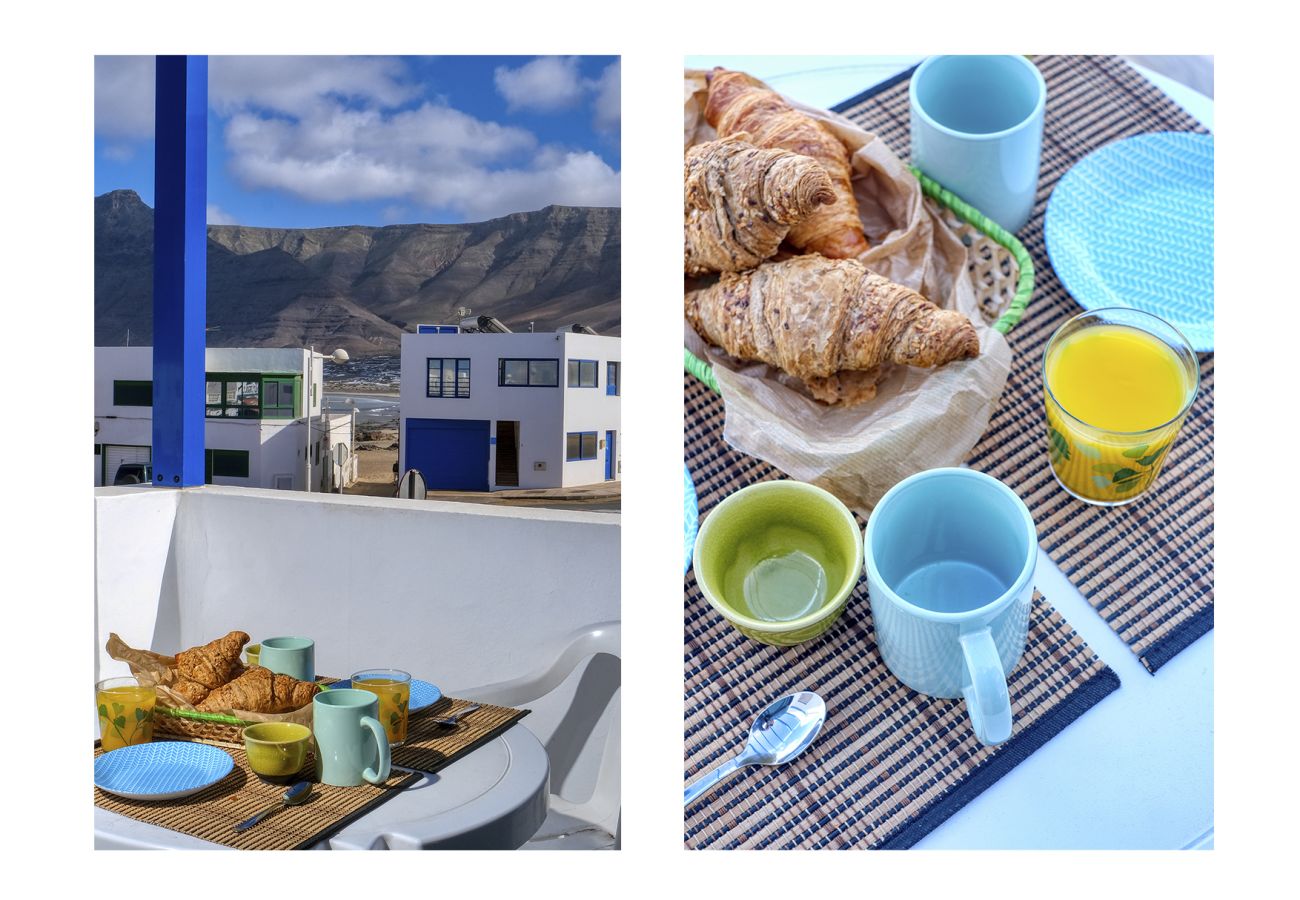 Ferienhaus in  Famara - Casa Hespi-Blick auf den Famara-Strand