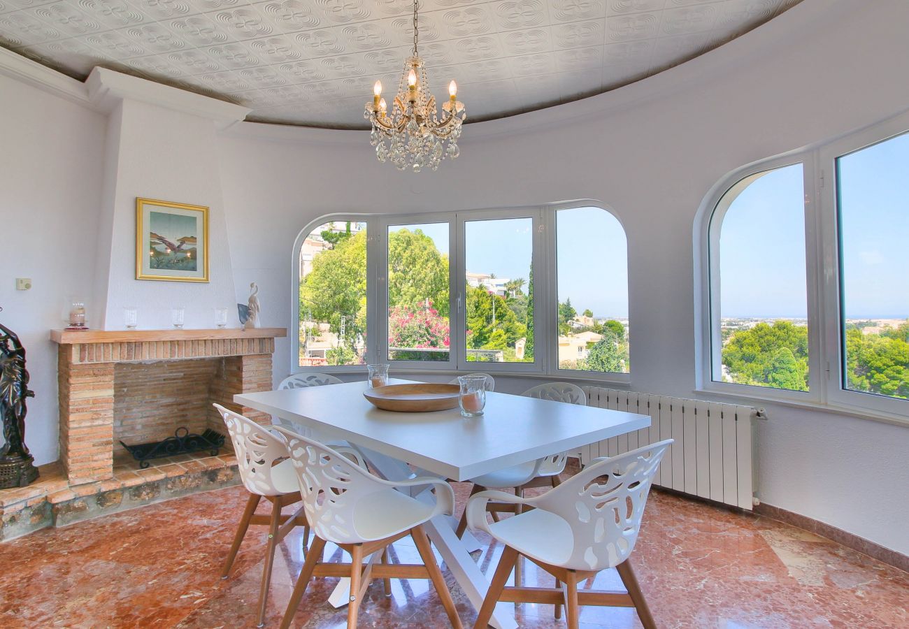 Villa in Denia - Villa in Denia mit unschlagbarer Aussicht für 10 Personen