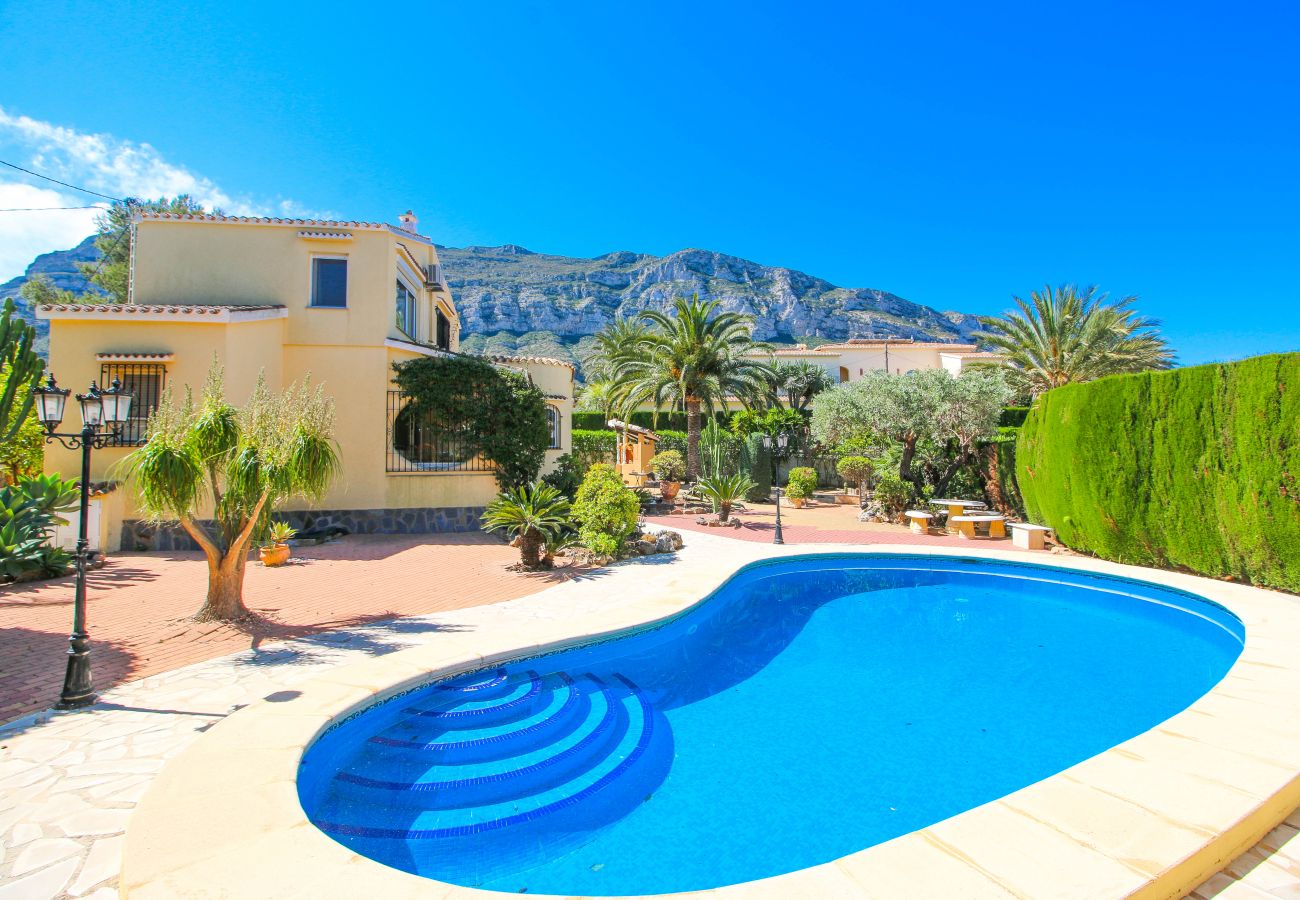 Villa in Denia - Villa mit privatem Pool in Denia