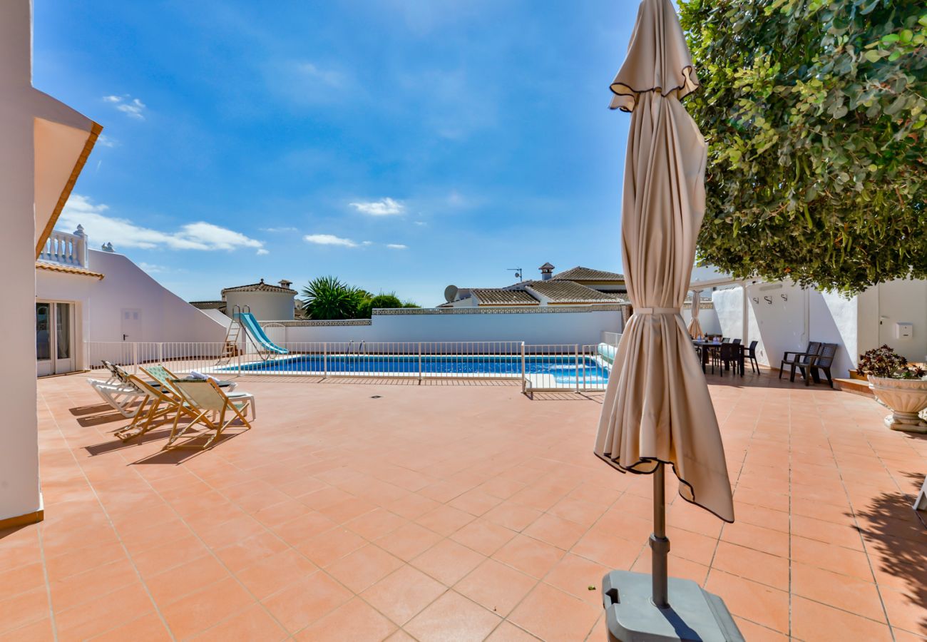 Villa in Moraira - Villa zur Miete in Moraira LOLA, für 9 Personen mit privatem Pool, ideal für Familien.