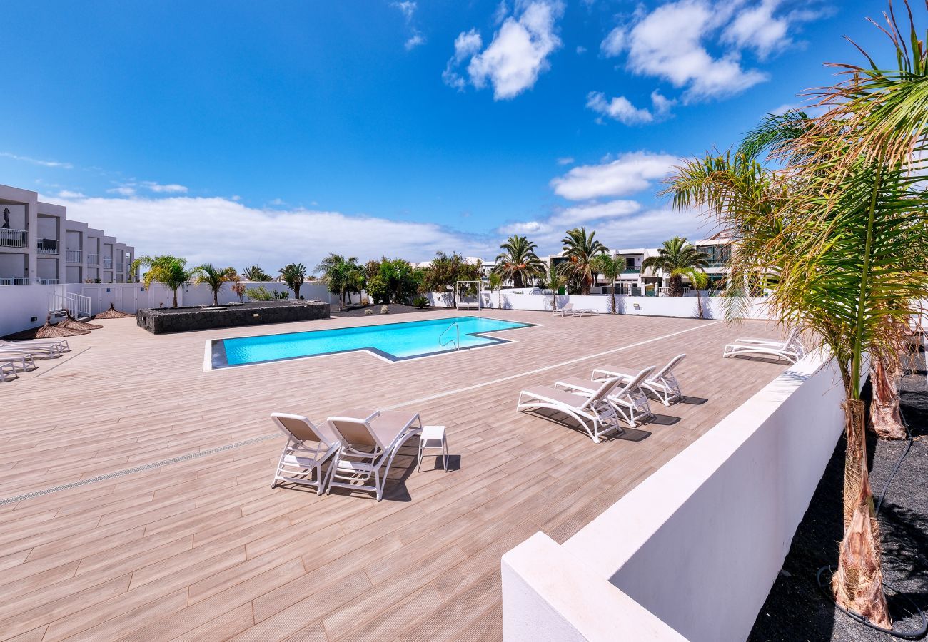 Ferienhaus in Costa Teguise - Sun Glow Senator- blick auf den Pool