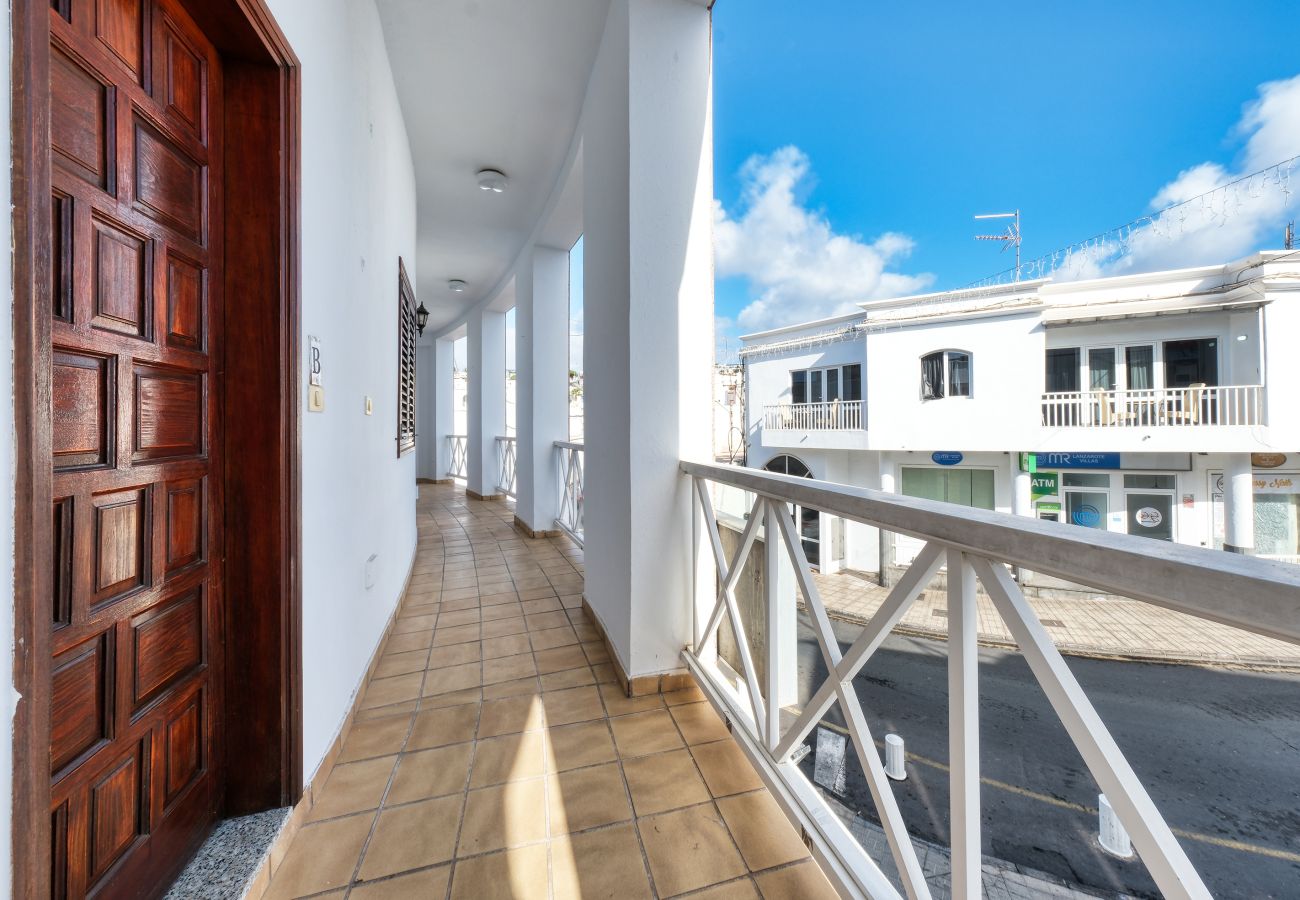 Ferienhaus in Puerto del Carmen - CASA VARADERO-ZENTRAL MIT MEERBLICK-En alemán, la frase sería:  