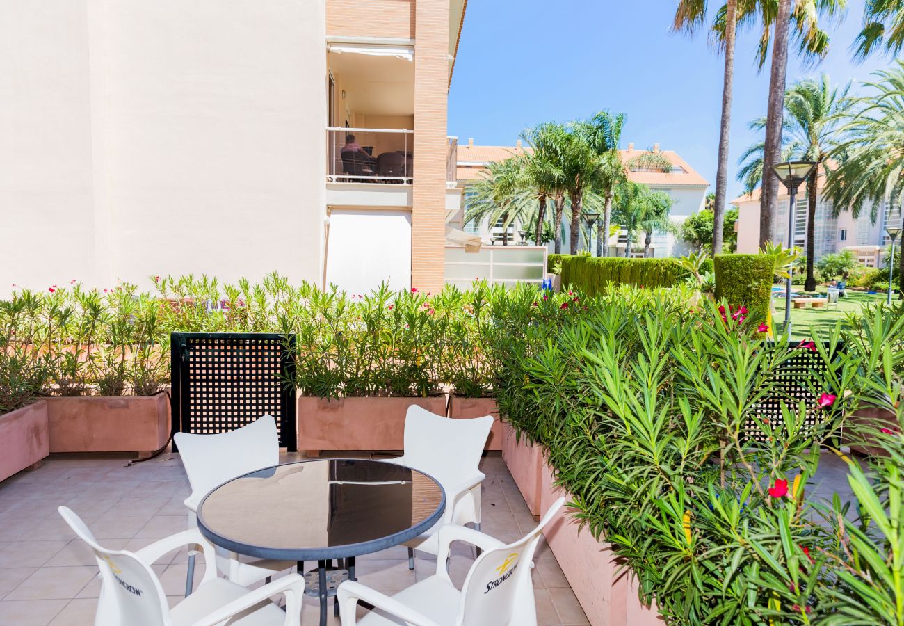 Ferienwohnung in Javea - Golden Gardens Bliss Apartment Javea Arenal, mit Terrasse, Klimaanlage und Gemeinschaftspool