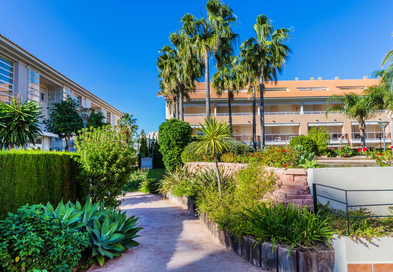 Ferienwohnung in Javea - Golden Gardens Bliss Apartment Javea Arenal, mit Terrasse, Klimaanlage und Gemeinschaftspool