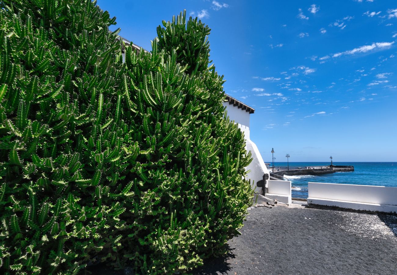 Ferienhaus in Arrieta  - Casa Aramén nur wenige Meter vom Meer entfernt