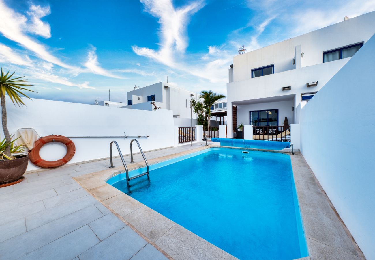 Ferienhaus in Playa Blanca - Playa Blanca Sunset- Privater Pool.