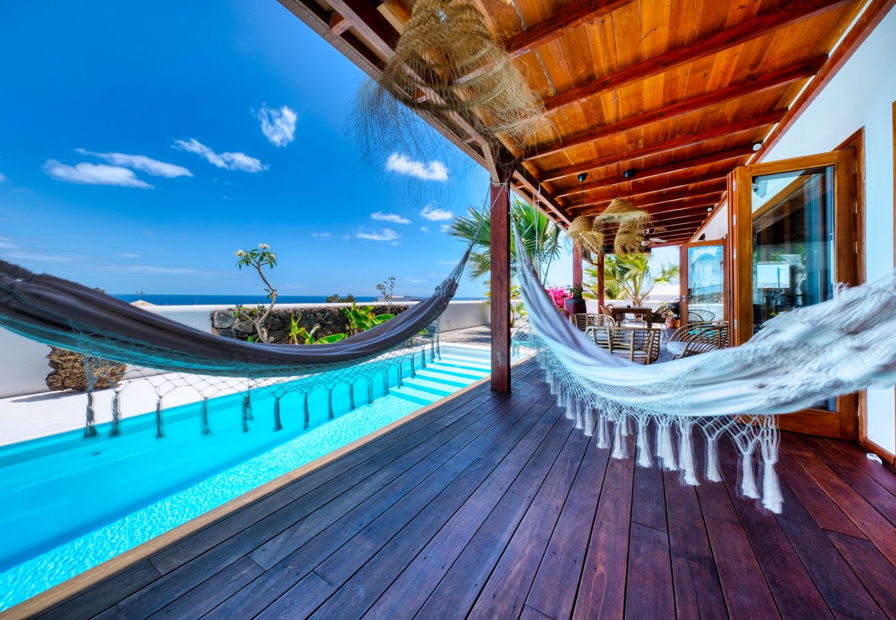 Ferienhaus in Puerto del Carmen - Villa Bali Meerblick