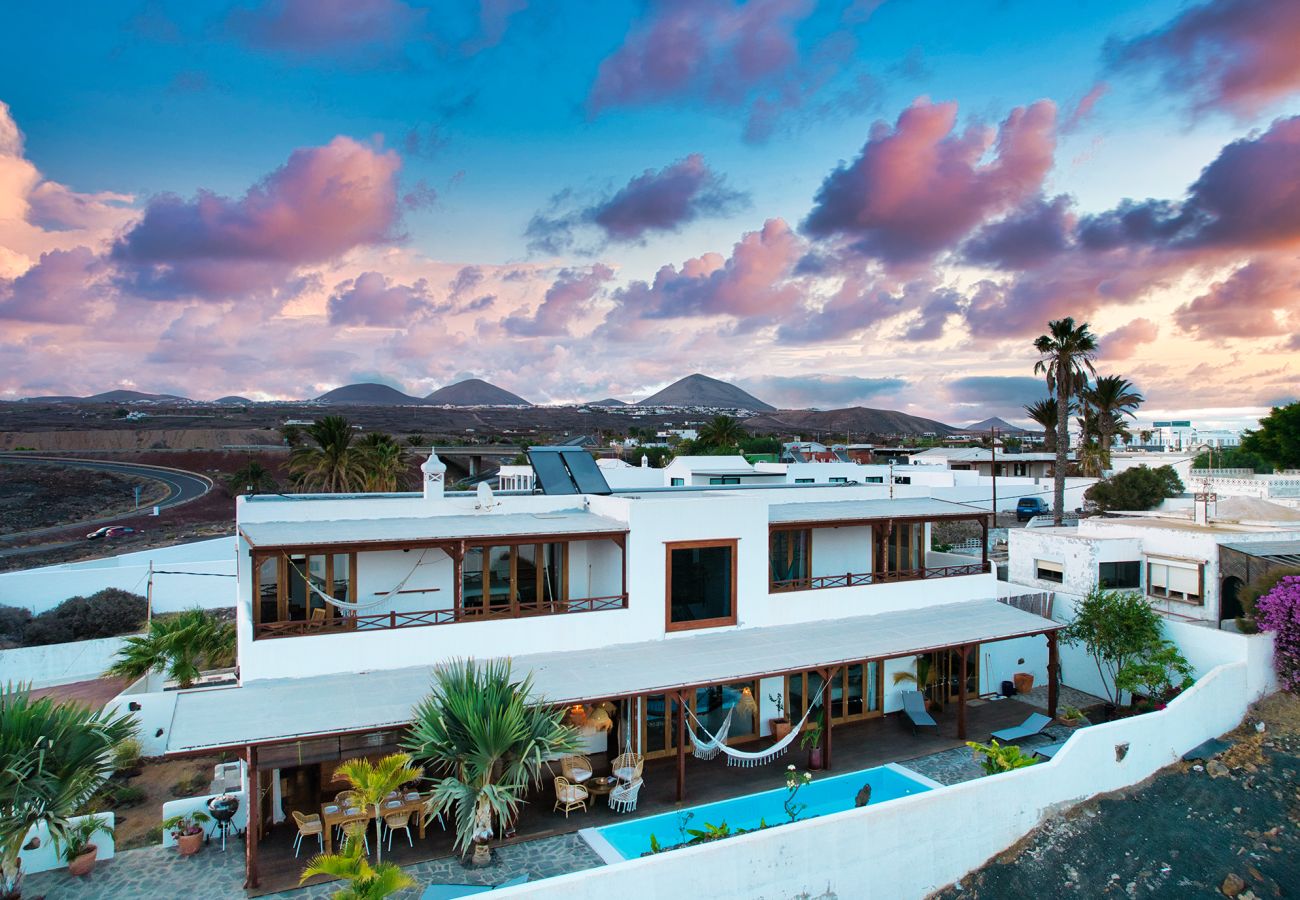 Ferienhaus in Puerto del Carmen - Villa Bali Meerblick