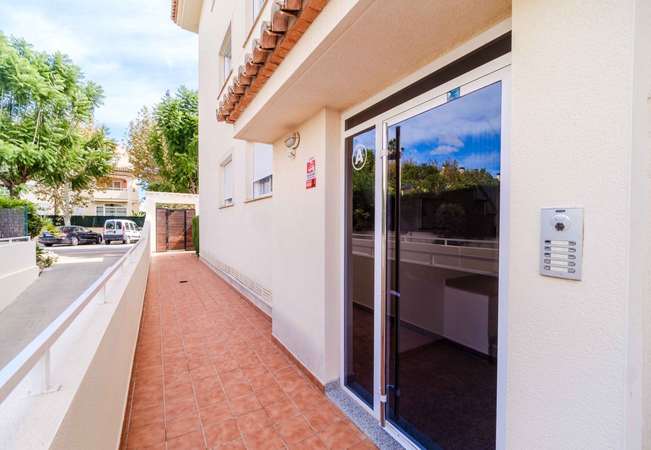 Ferienwohnung in Javea - Genova Apartment Javea Arenal, mit Terrasse und Gemeinschaftspool