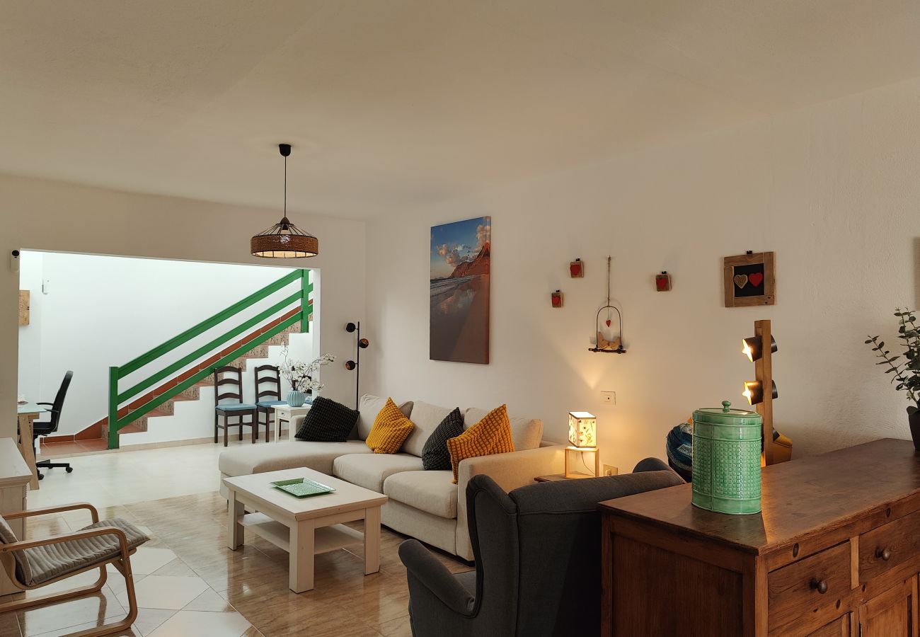 Zimmeranmietung in Tinajo - Casa NoPasaNada: habitación La Palma con baño privado 