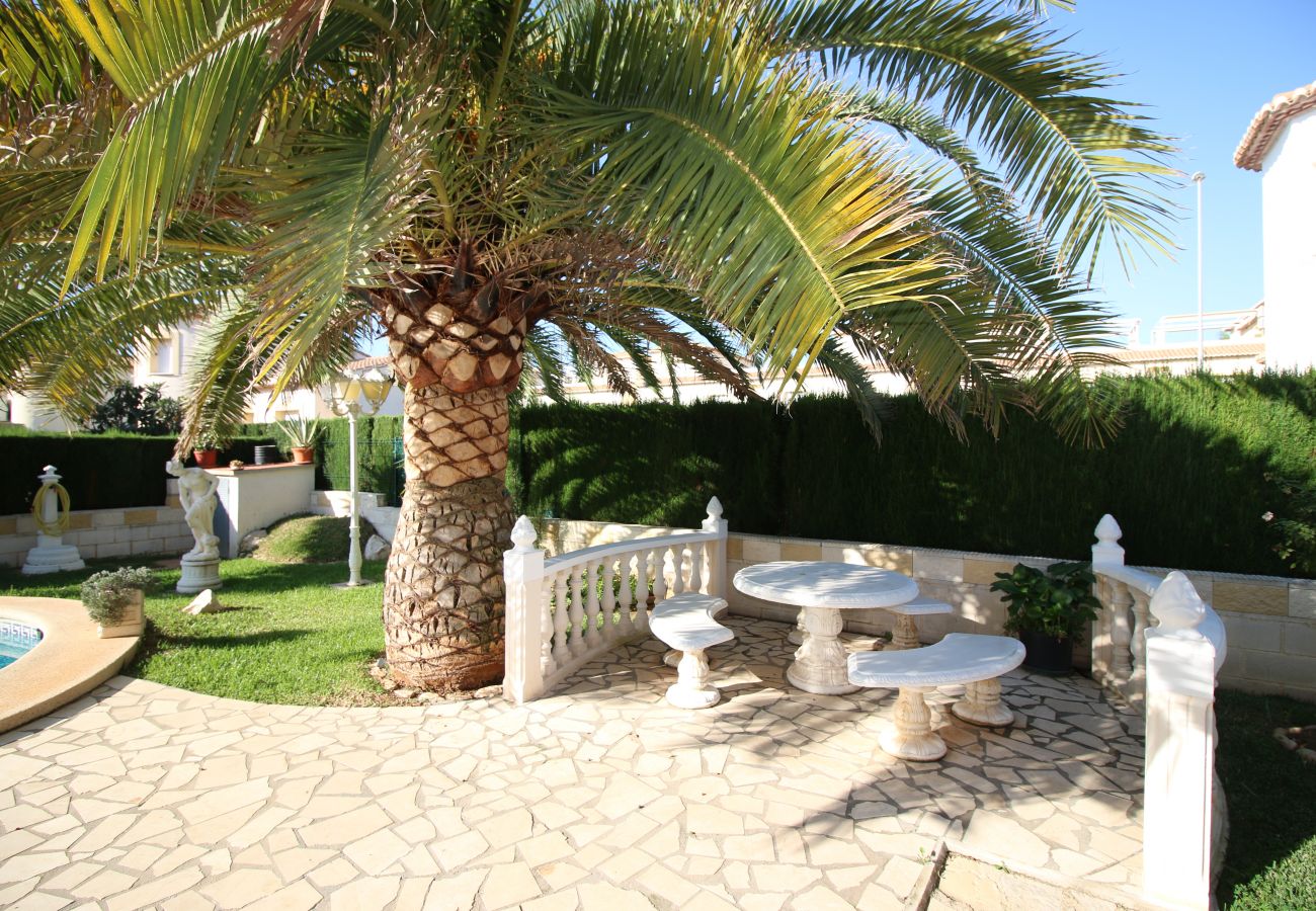 Villa in Denia - Villa with pool in Denia La Giralda BO