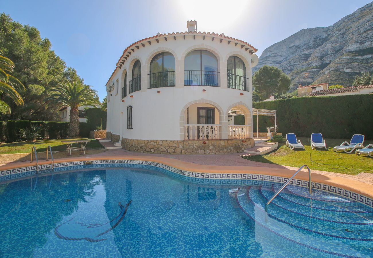 Villa in Denia - Villa with pool and garden Don Quijote AM 6 Pers Denia