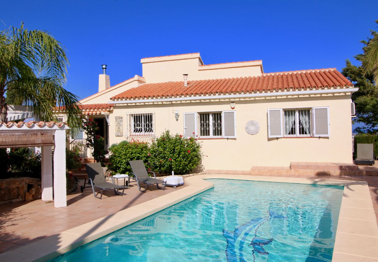 Villa in Denia - Villa with sea views, air conditioning and Marquesa CaMar pool 4 people