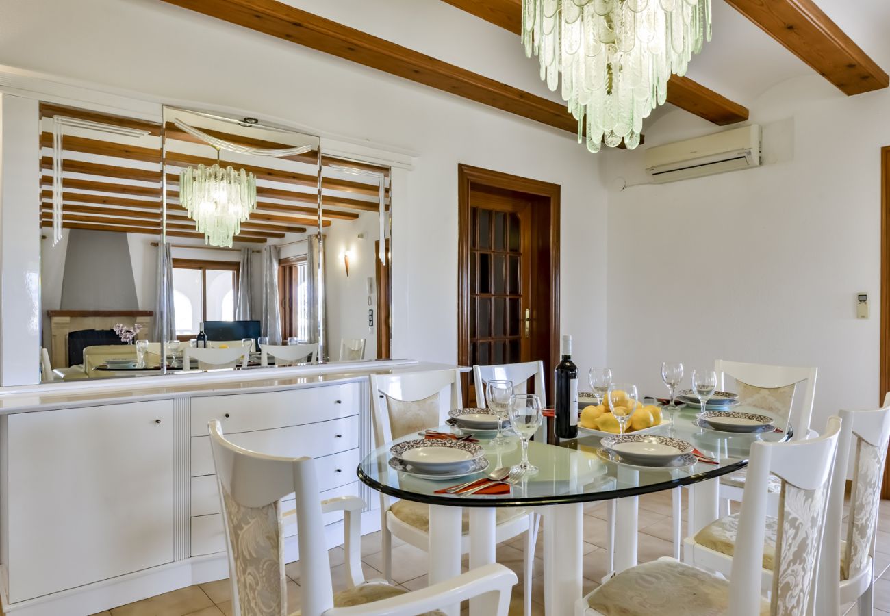 Villa in Moraira - MATISSE, Large villa in Moraira for 9 pax, private pool and free wifi