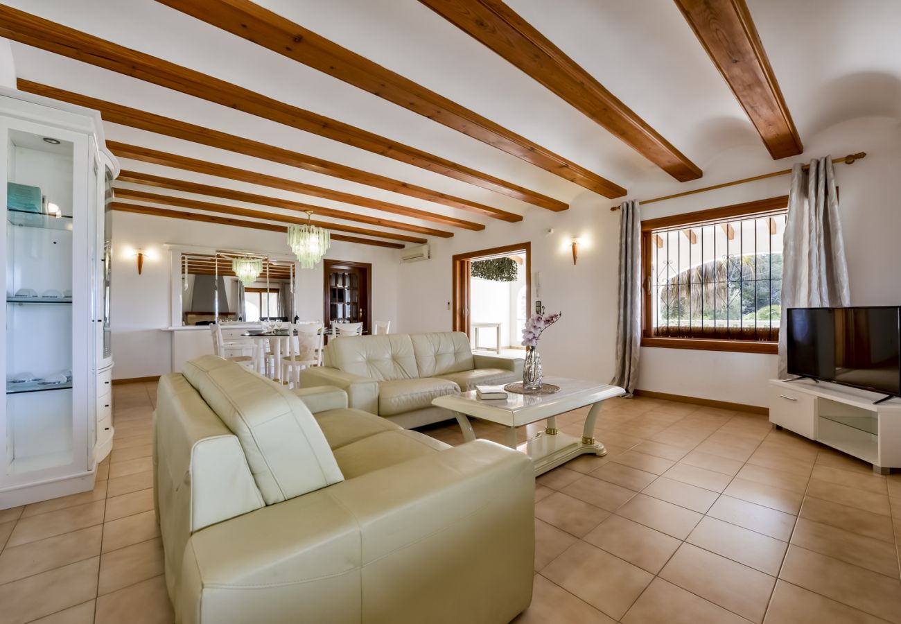 Villa in Moraira - MATISSE, Large villa in Moraira for 9 pax, private pool and free wifi