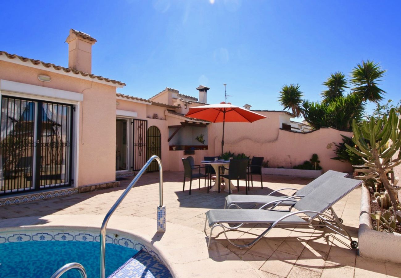 Villa in Denia - Holiday villa 500m from the beach El Retiro KS 