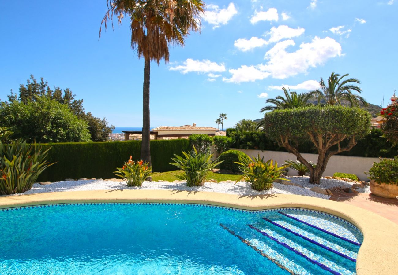 Villa in Denia - Luxurious Villa with air conditioning and pool Marquesa GU 4 People