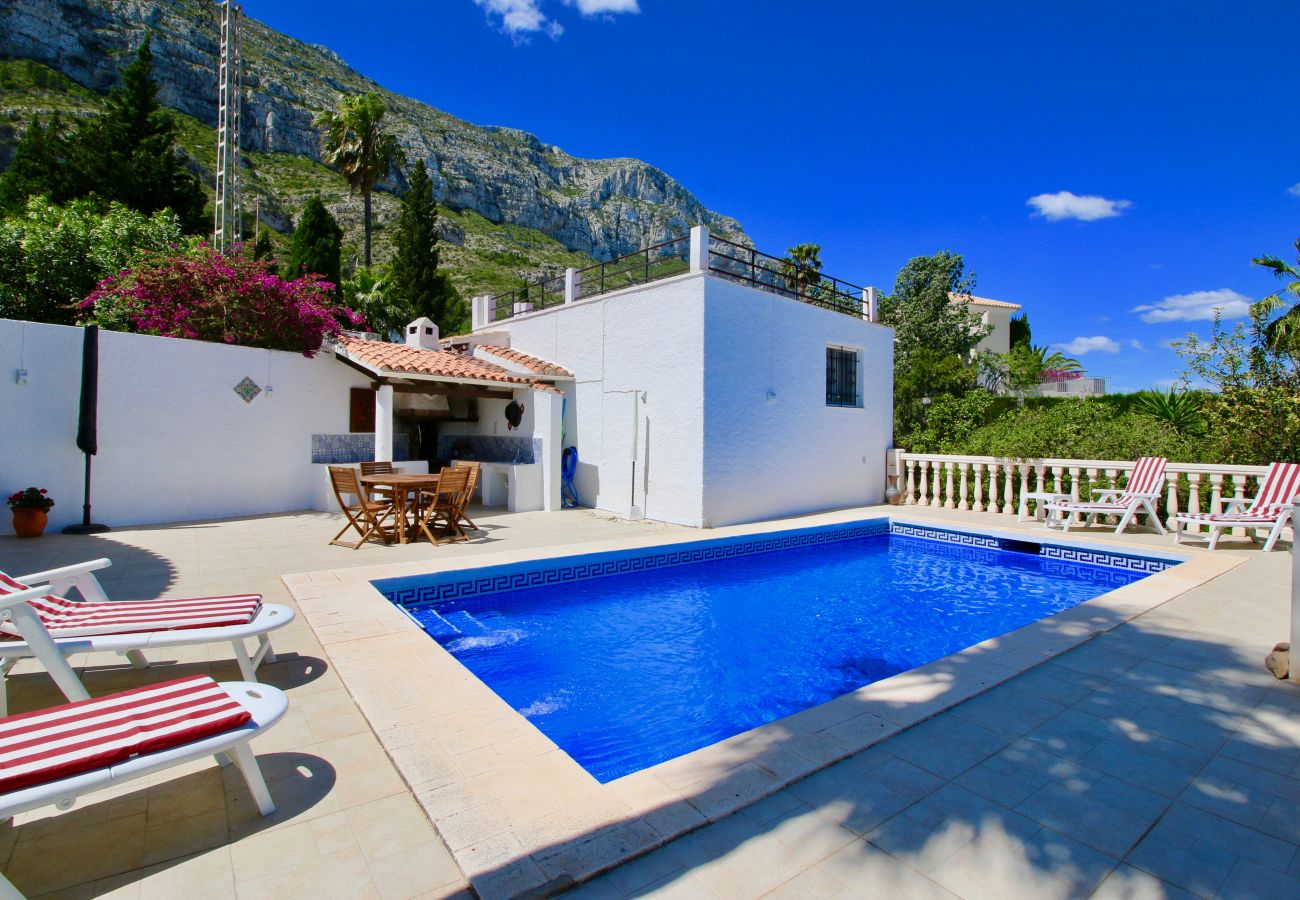 Villa in Denia - Beautiful Villa with views and pool Quijote LA