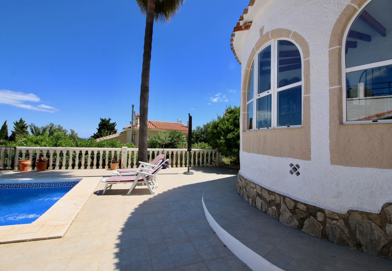 Villa in Denia - Beautiful Villa with views and pool Quijote LA