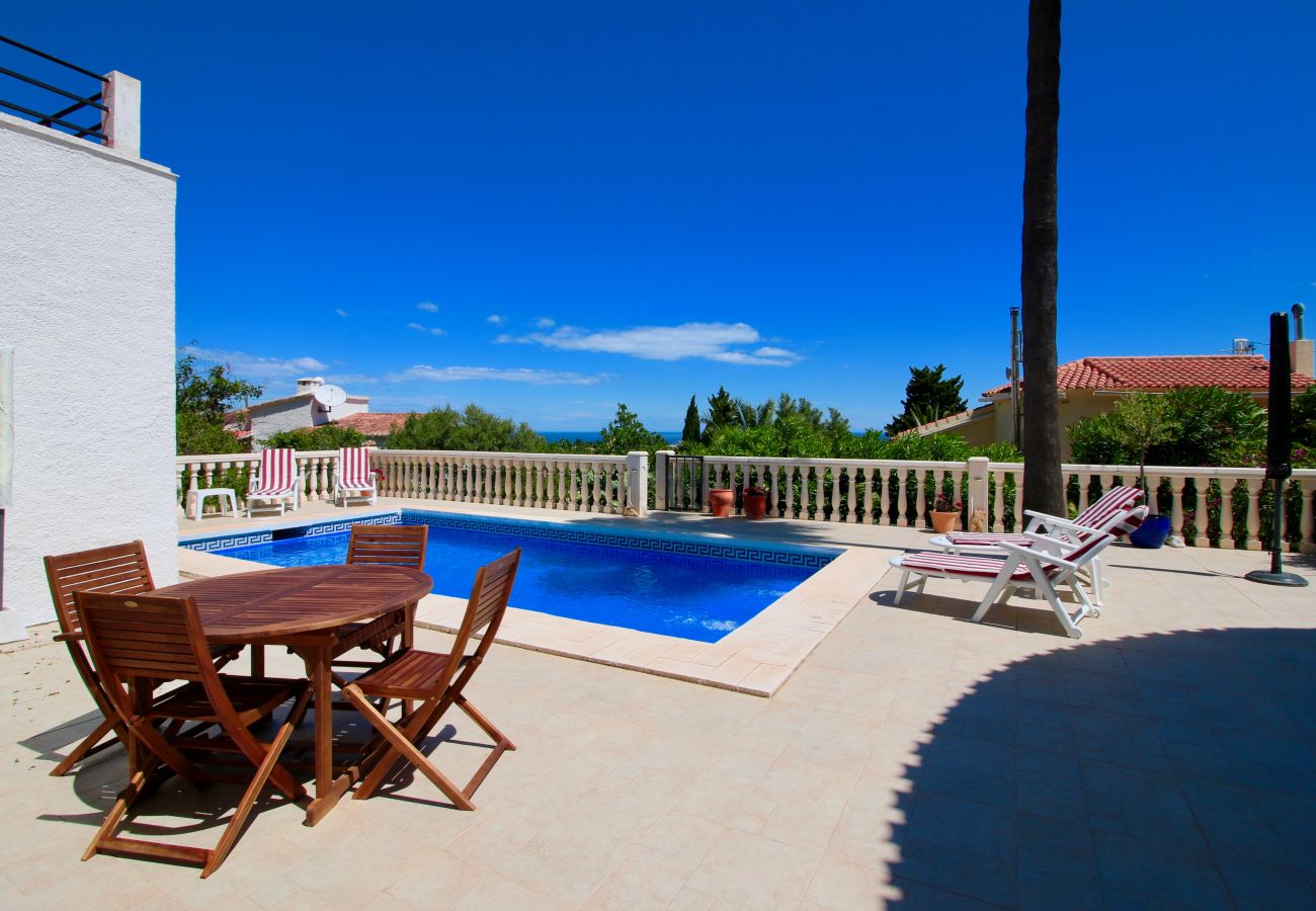 Villa in Denia - Beautiful Villa with views and pool Quijote LA