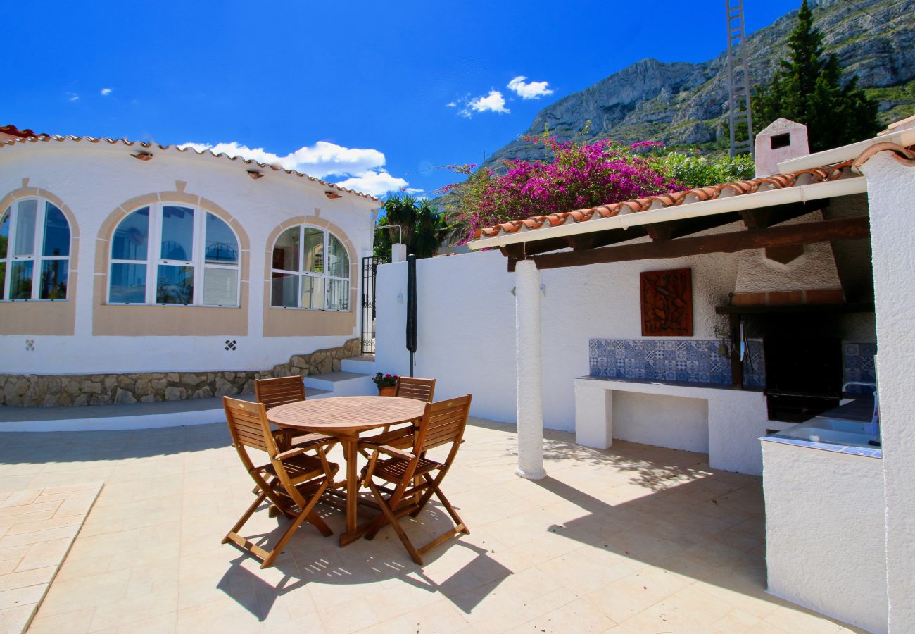 Villa in Denia - Beautiful Villa with views and pool Quijote LA