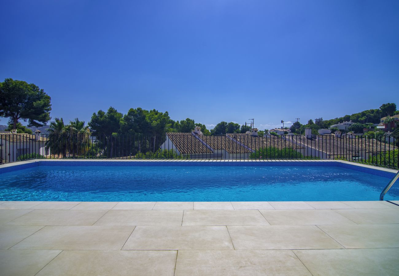 Villa in Moraira - OLGA - Welcoming and tasteful Villa with private pool and FREE WIFI for 7 people.