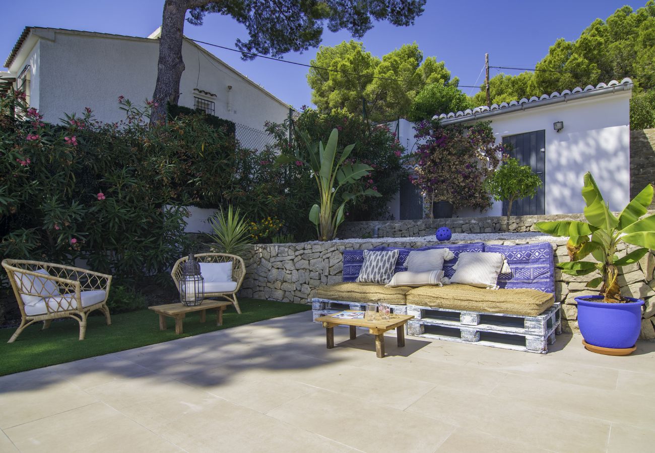 Villa in Moraira - OLGA - Welcoming and tasteful Villa with private pool and FREE WIFI for 7 people.