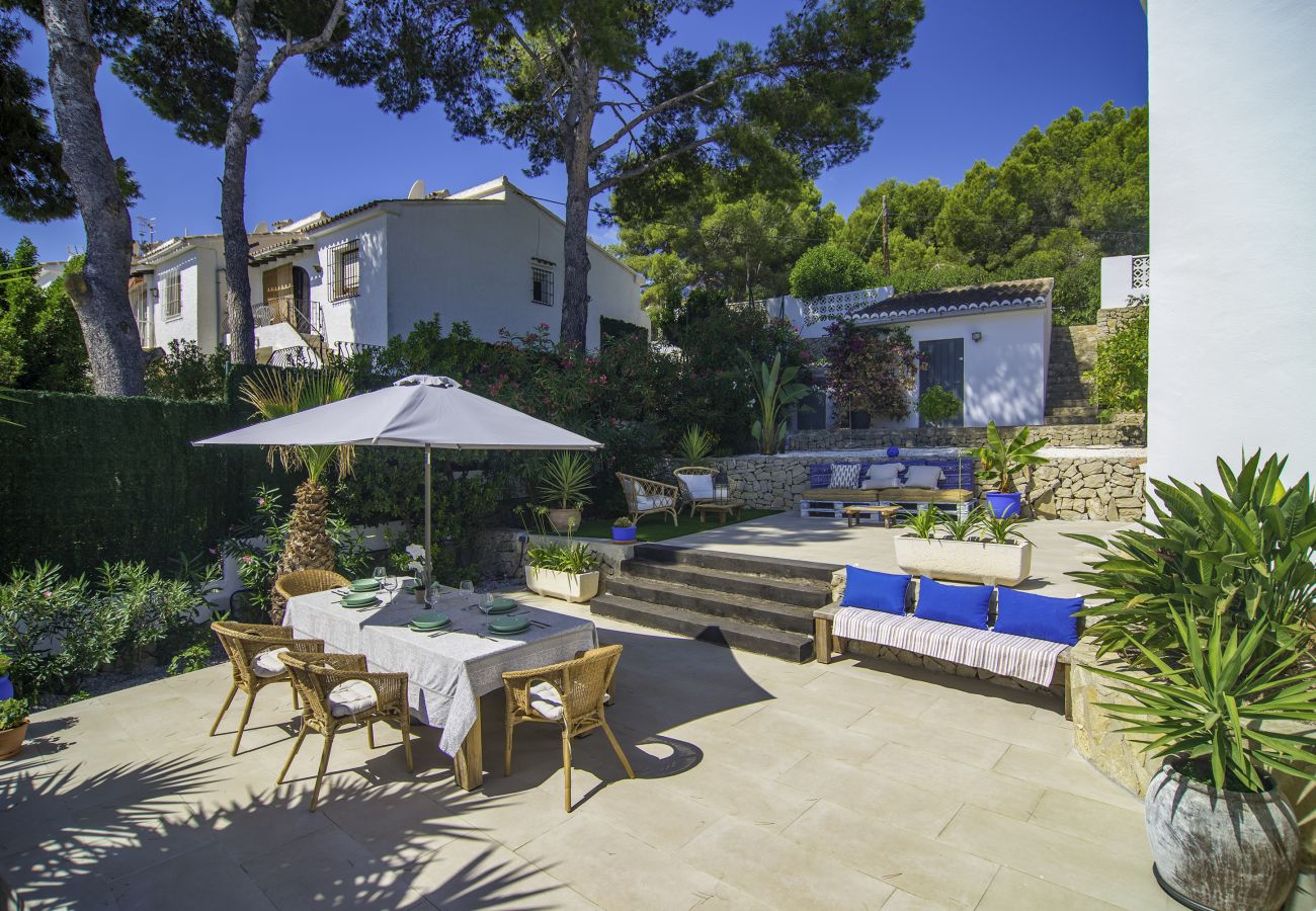 Villa in Moraira - OLGA - Welcoming and tasteful Villa with private pool and FREE WIFI for 7 people.