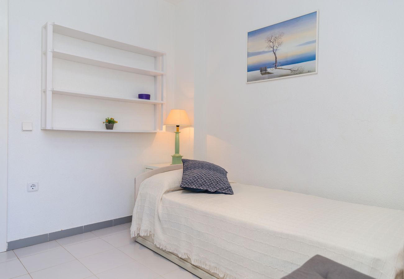 Apartment in Javea - Oasis Club II Triplex Apartment, Pool, Terraces and 5min from the beach