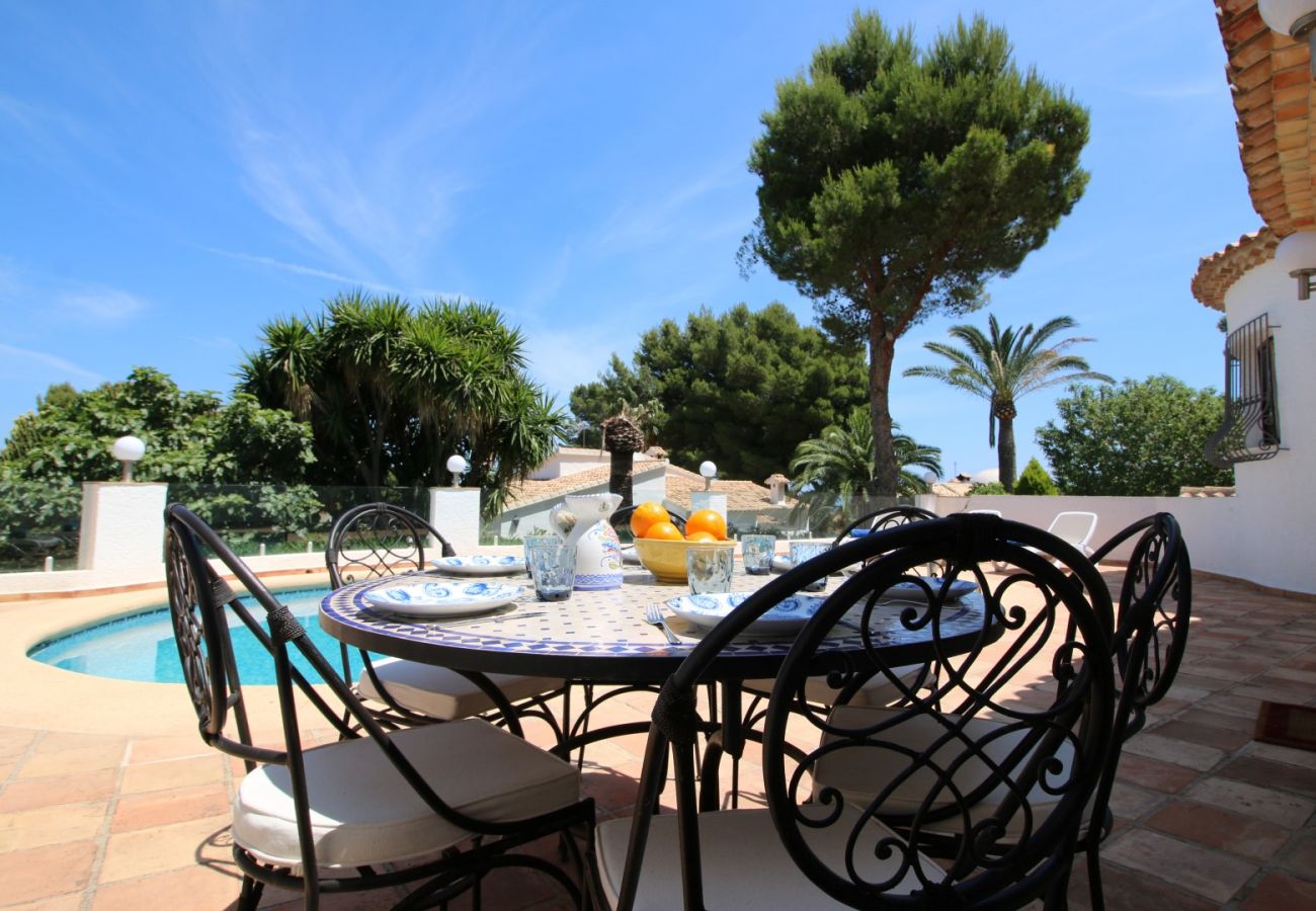 Villa in Denia - Luxurious villa with satellite TV, air conditioning and pool Marquise MB 6 people