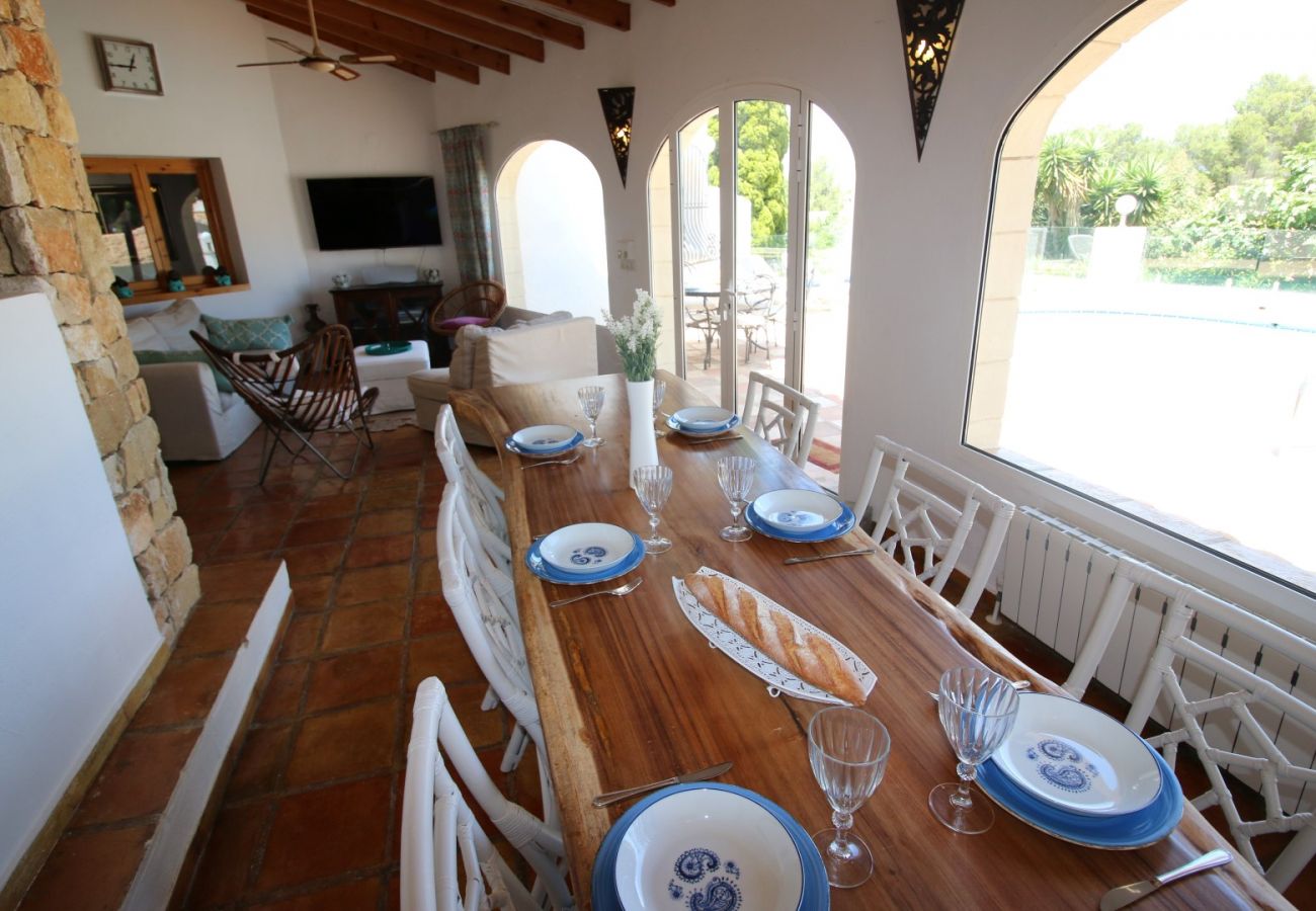 Villa in Denia - Luxurious villa with satellite TV, air conditioning and pool Marquise MB 6 people