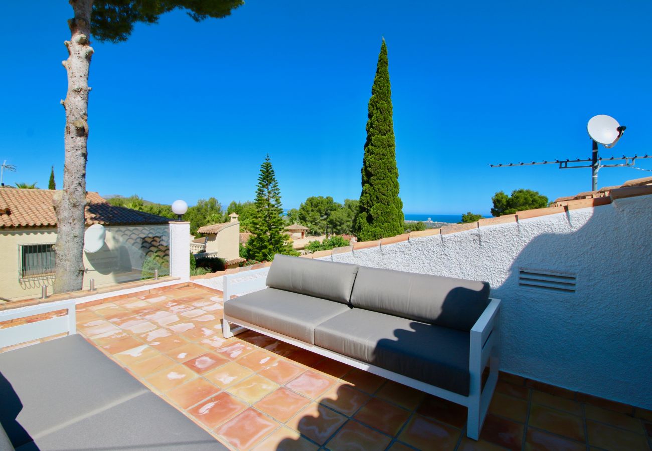 Villa in Denia - Luxurious villa with satellite TV, air conditioning and pool Marquise MB 6 people