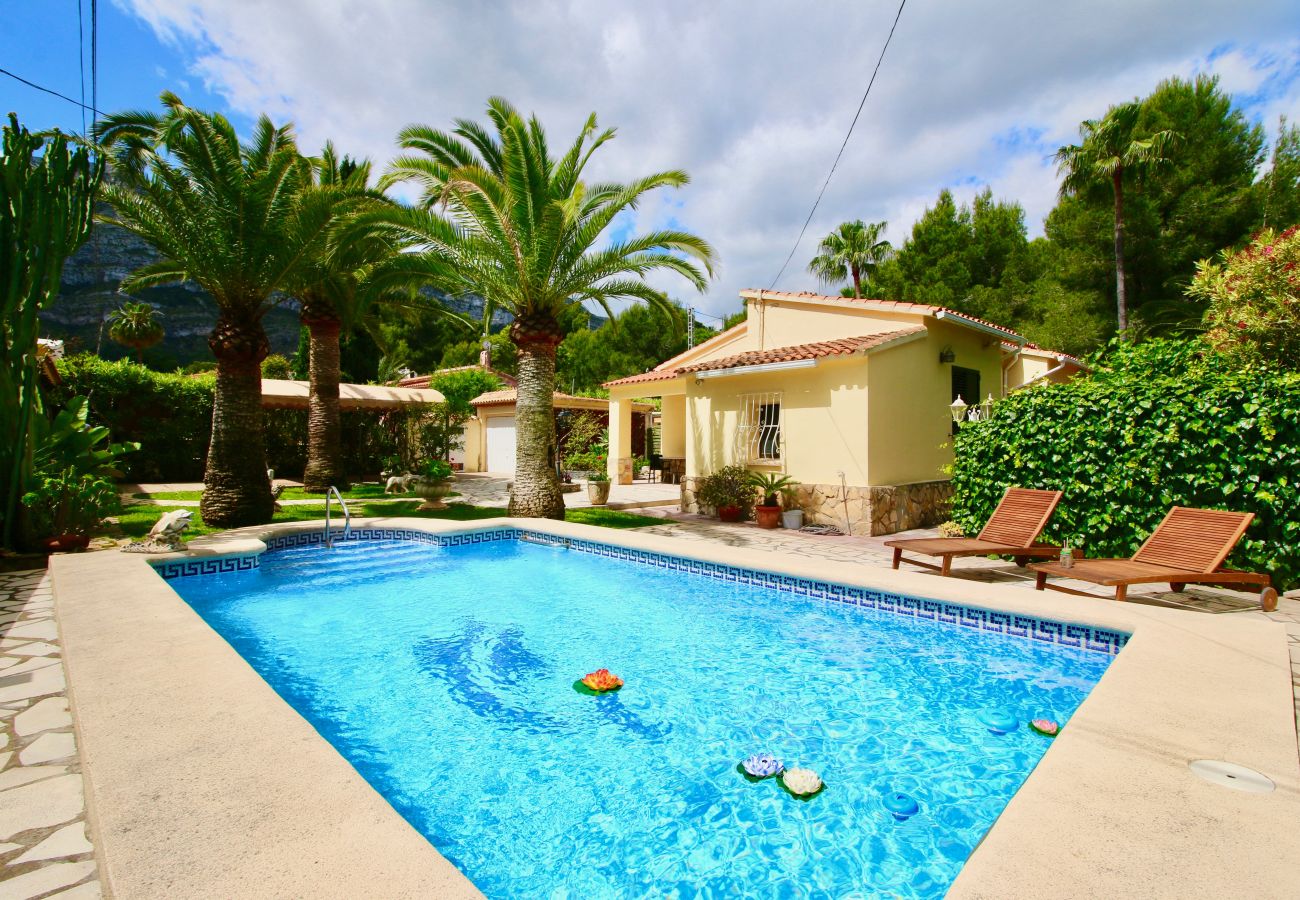 Villa in Denia - Great villa with private pool and all the amenities in Denia Galeretes BL