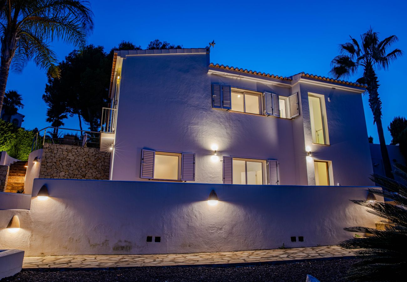 Villa in Benissa - LA PERLITA, beautiful villa for 6 pax, with sea views in Benissa coast, private pool and free wifi.