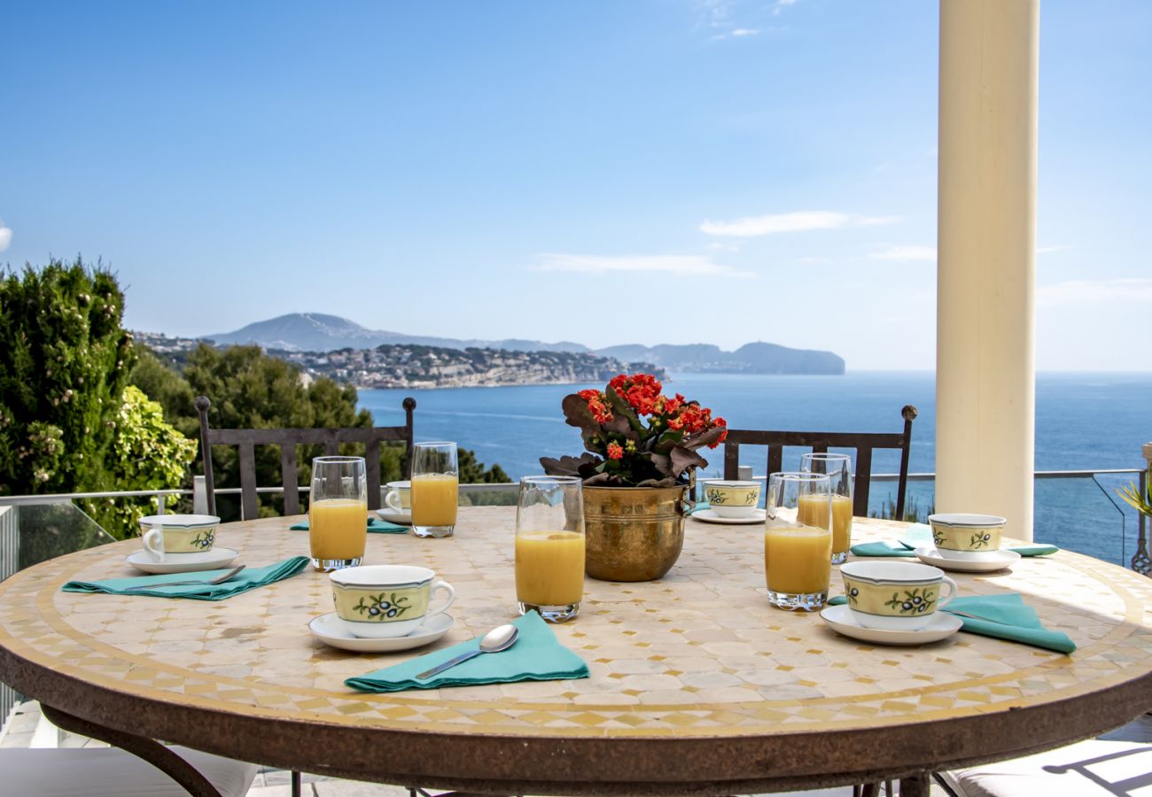 Villa in Benissa - RAPHAEL, Lovely villa for 6 pax with spectacular sea views in Benissa.free wifi