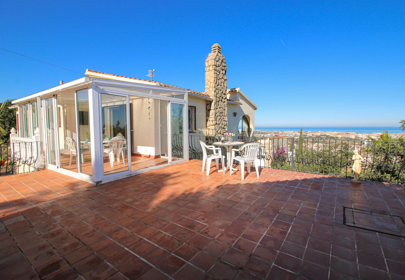 Villa in Denia - Beautiful Villa with views for 8 people Tossal Gros EH