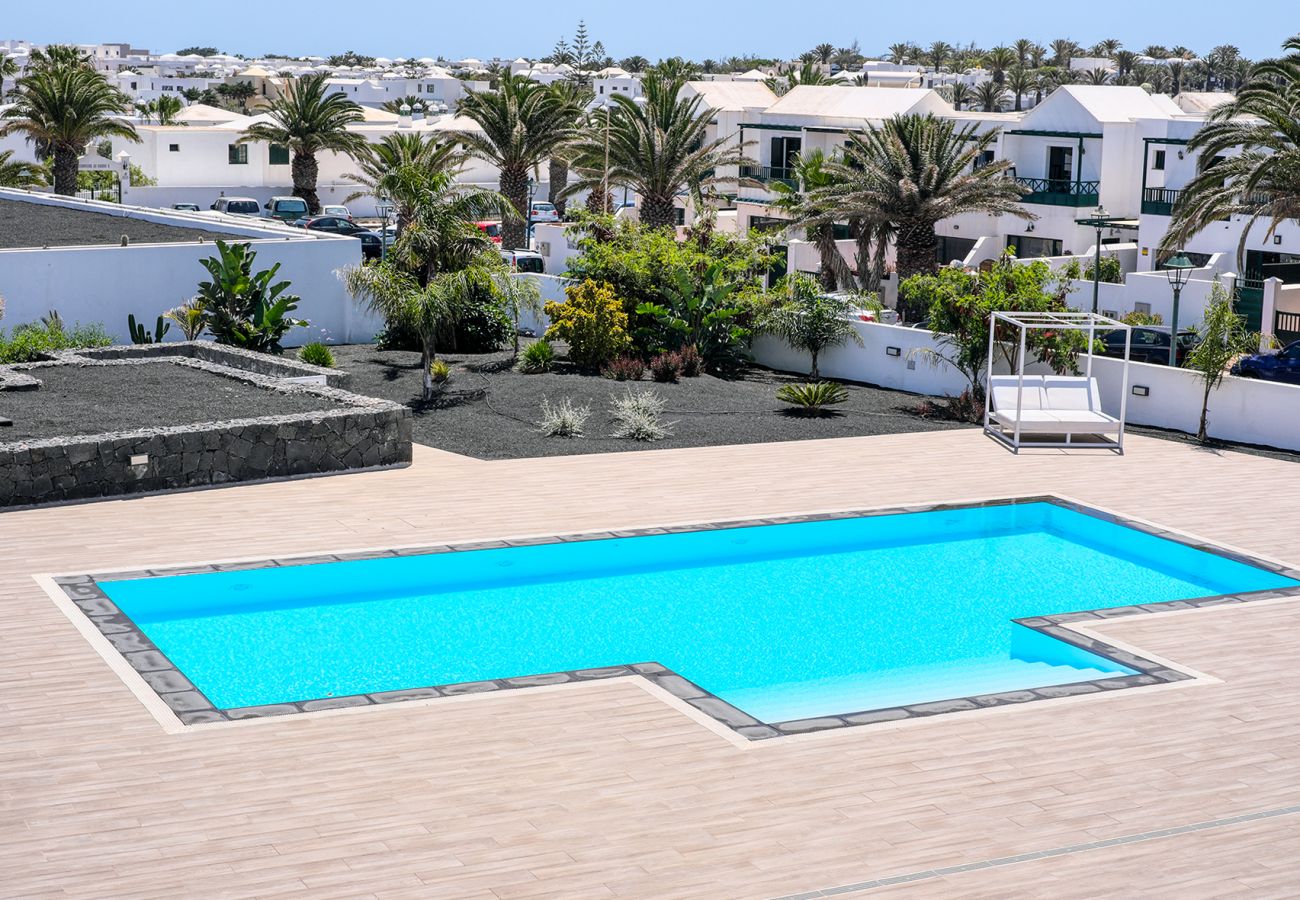 Apartment in Costa Teguise - The Ocean View - with sea view terrace and shared pool