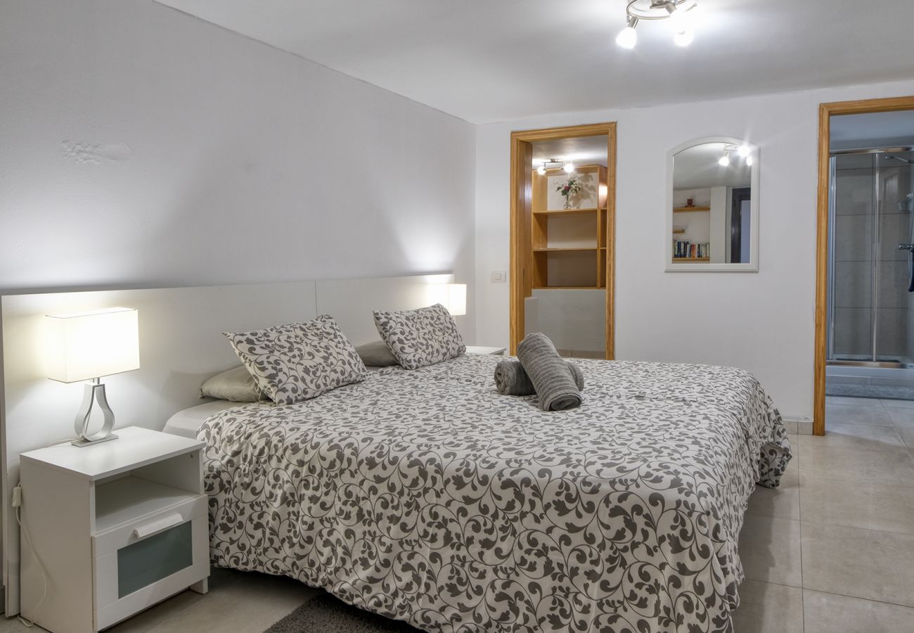 Studio in Playa Blanca - Studio Etna - 1 bedroom, private bathroom, close to the beach